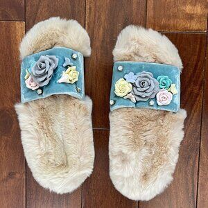 Luxurious Designer Fur Slides w/ Detailed Floral Accents – Girls